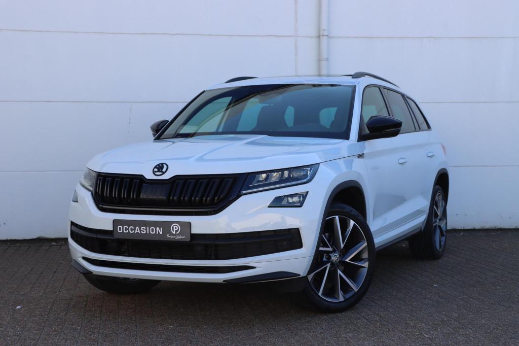 Skoda Kodiaq 1.5 tsi sportline business 150pk dsg7 7p. | pano | trekhaak | 