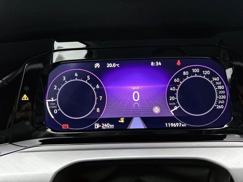 Volkswagen Golf 1.0 tsi life | navigatie | apple carplay / android auto | s