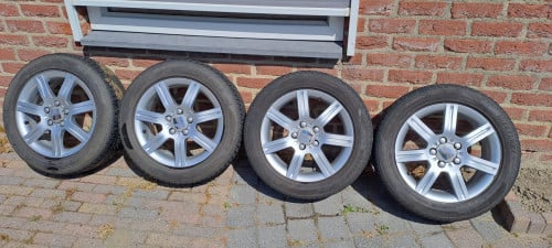 Set 16 inch lichtmetalen wielen Seat leon