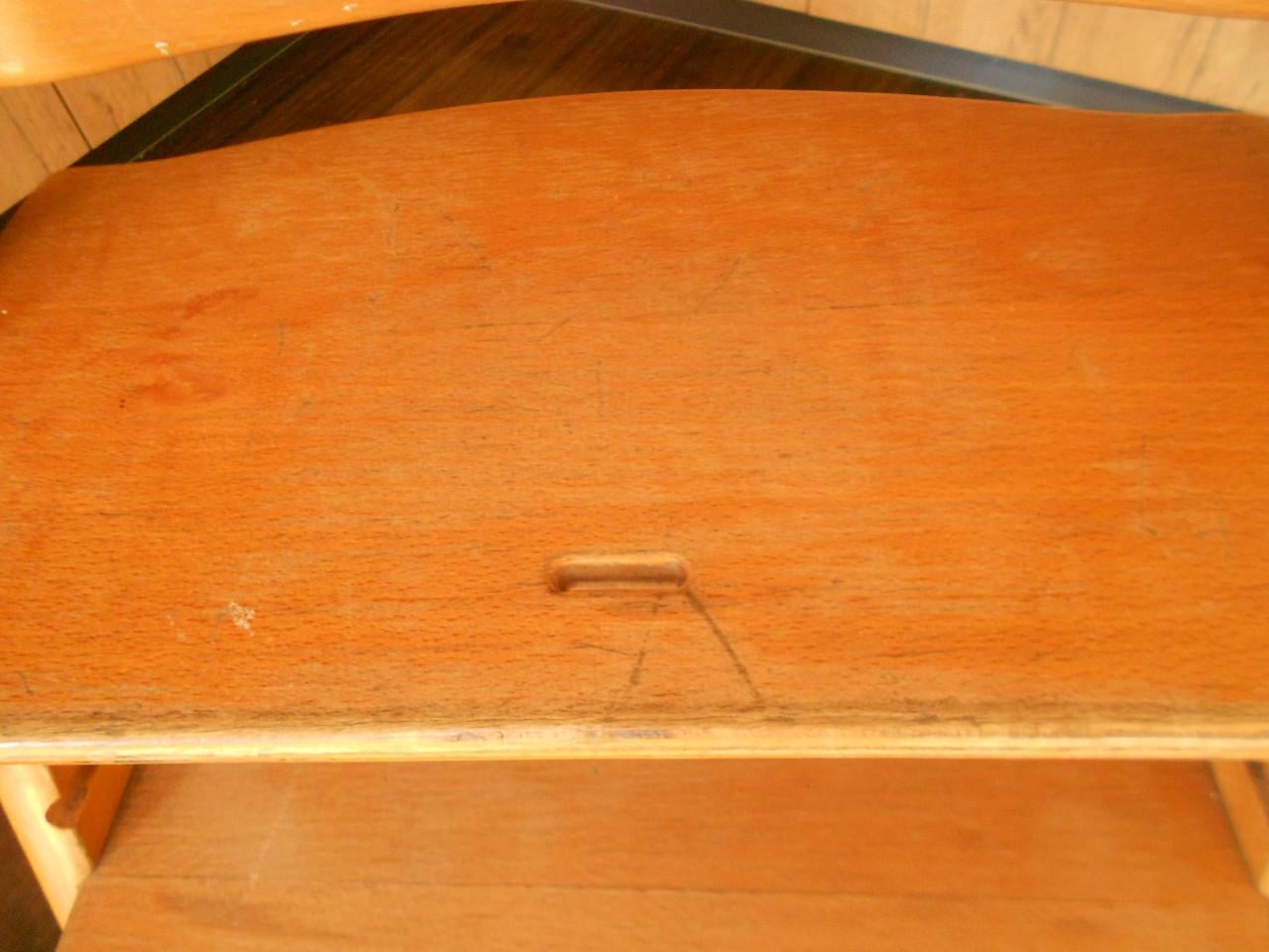 Stokke tripp trapp kinderstoel met beugel.