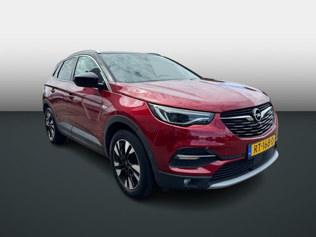 Opel Grandland X 1.2 turbo business executive
