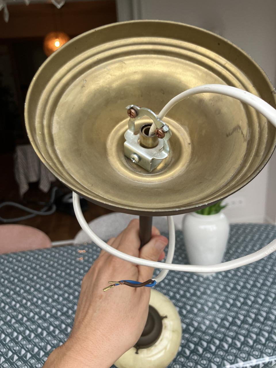 Art deco pendellamp met gemarmerde glazen kap, ca. 1920-1940