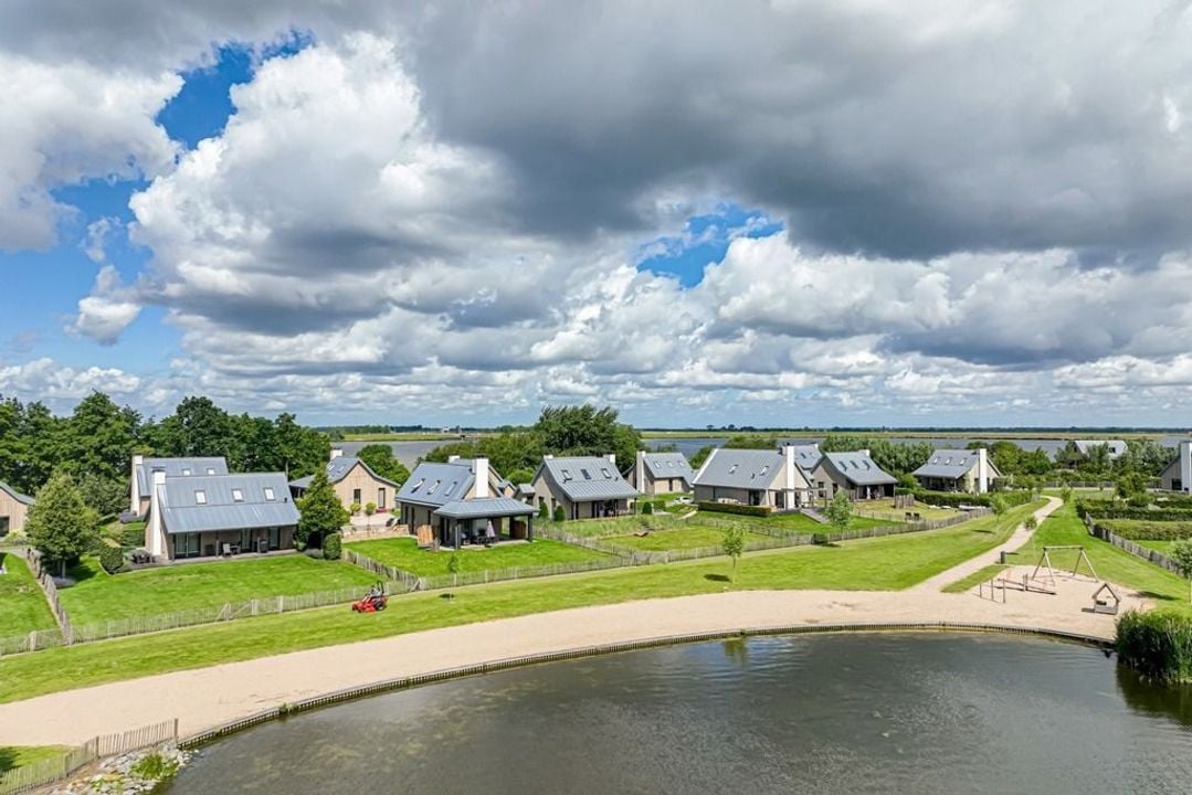 Mooie vakantievilla aan de Oesterdam in Tholen