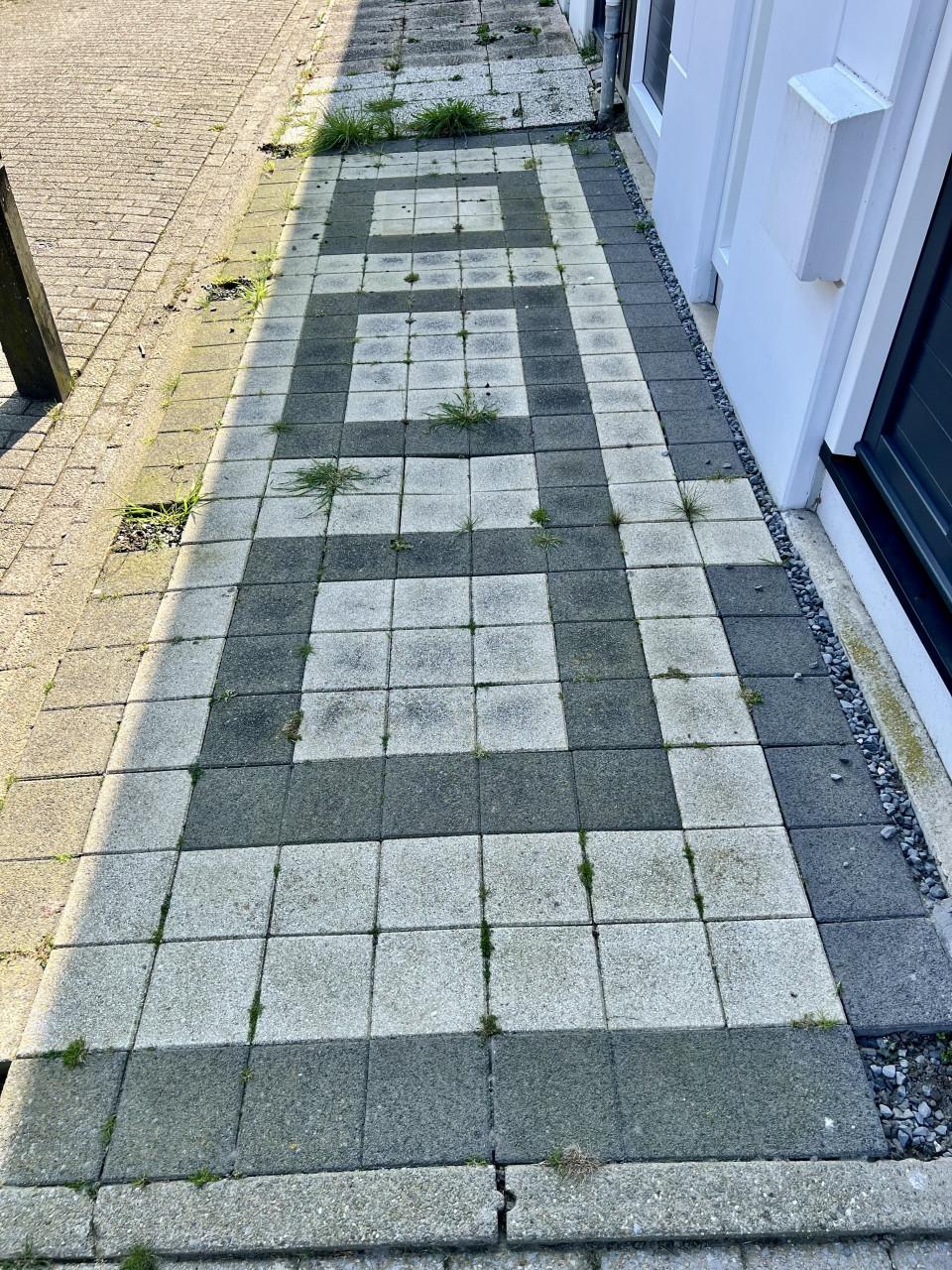 Gratis af te halen 9,6 m2 tegels!