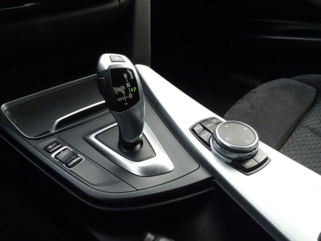 BMW 3-serie 318i m sport