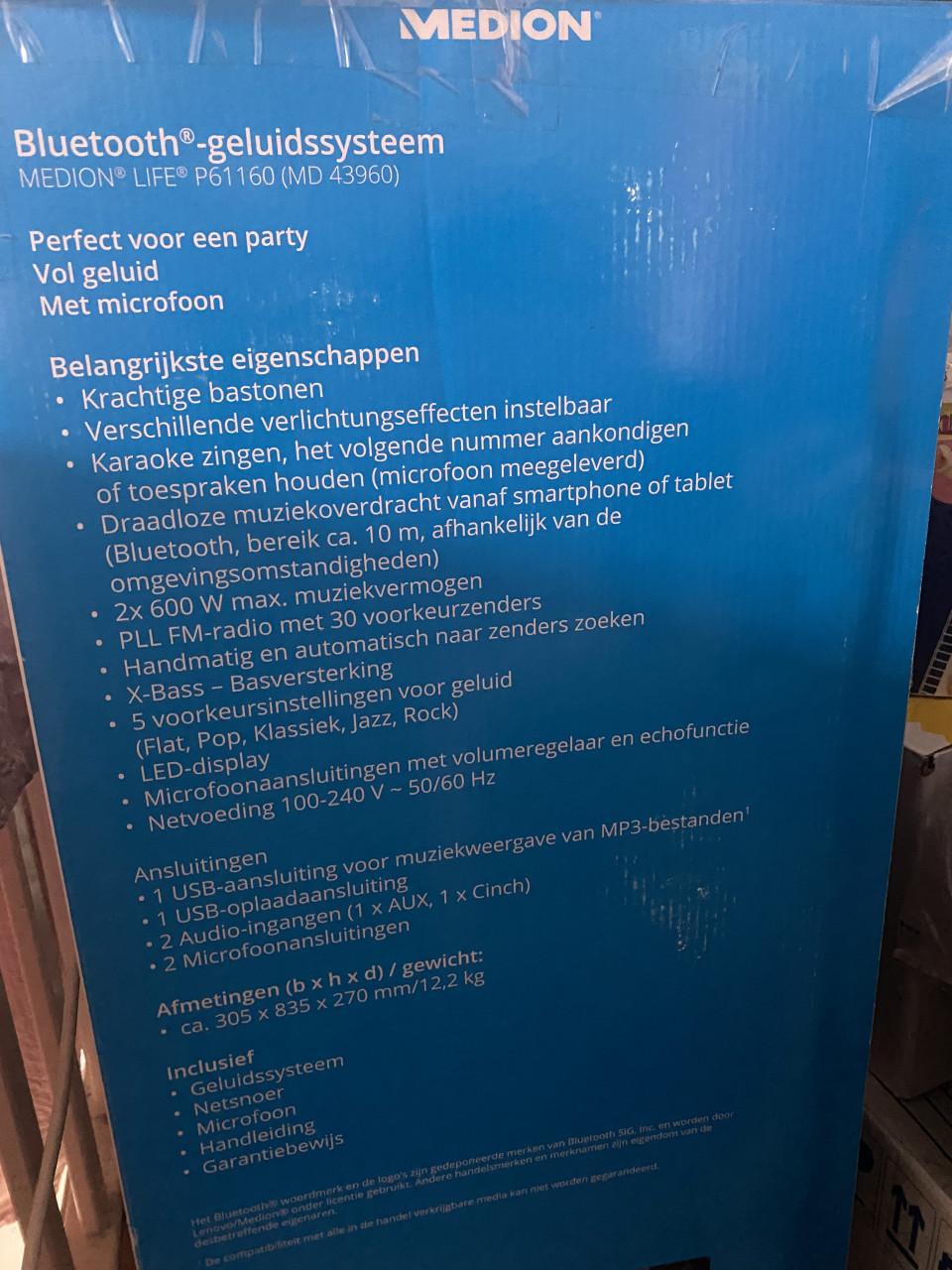 Karaoke Bluetooth speaker