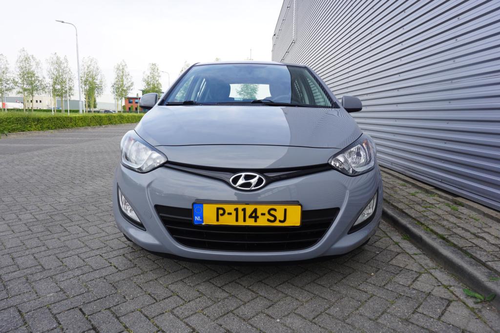 Hyundai I 20 1.2i i-drive airco / elektr. ramen / lm velgen / apk t/m 02-20