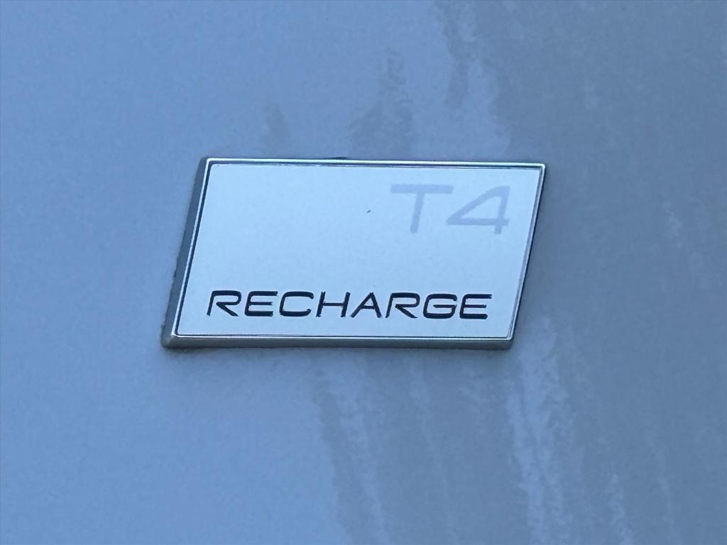 Volvo XC40 1.5 t4 recharge r-design| panoramadak|half leder|el. stoelen| ph