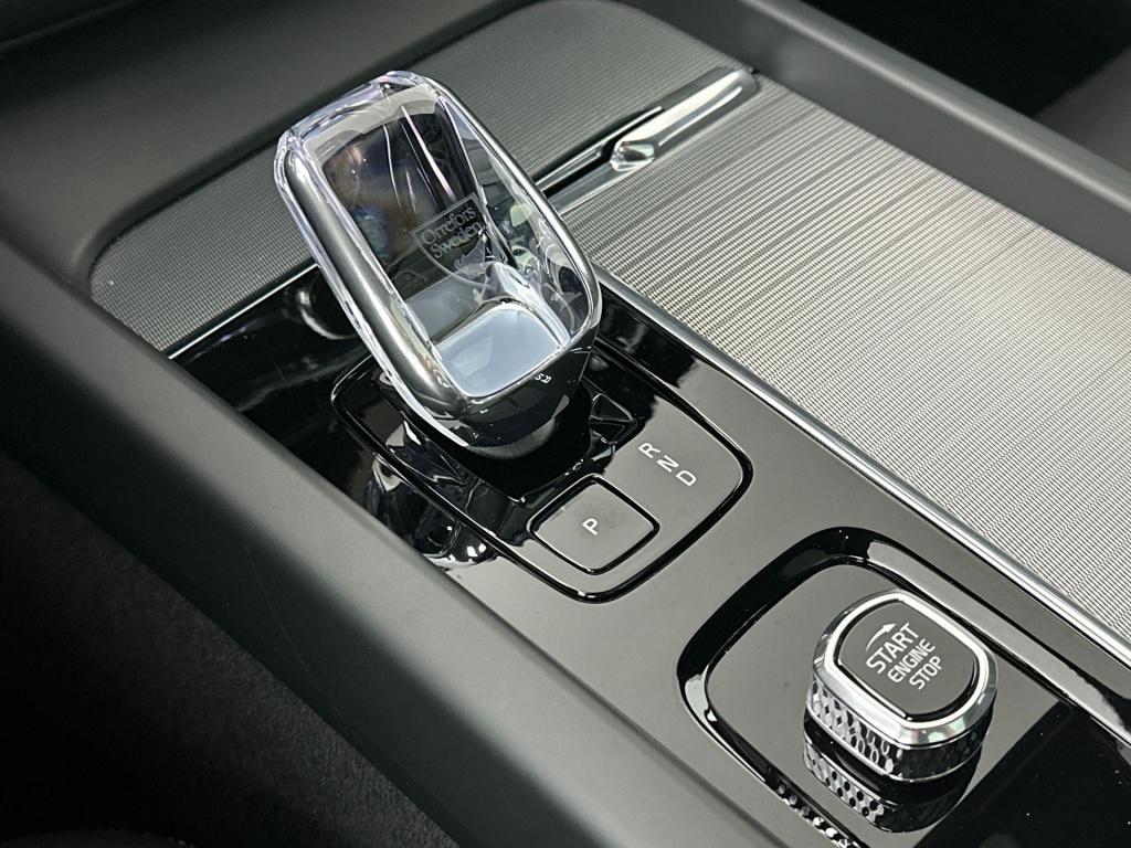 Volvo XC60 t6 398pk recharge black edition ultra| pano| 360camera| adap.cru