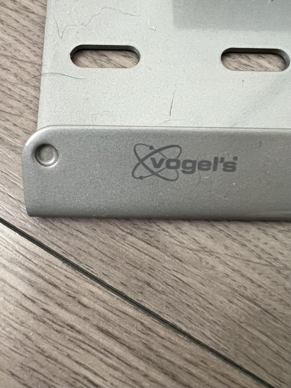 Vogel’s tv muurbeugel