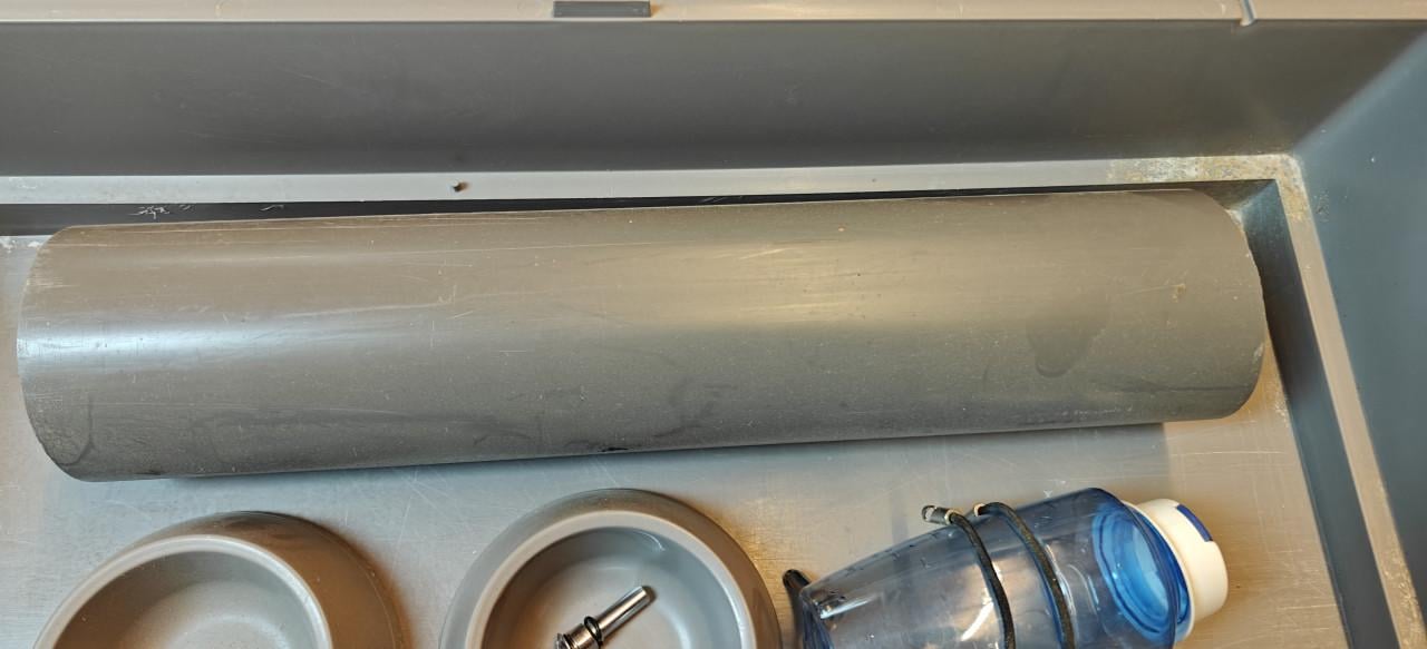 Te Koop Cavia kooi en rek voor buiten