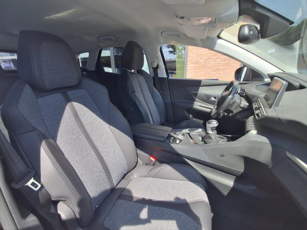 Peugeot 3008 1.2 pt 130pk s&s allure navigatie | apple carplay & android au