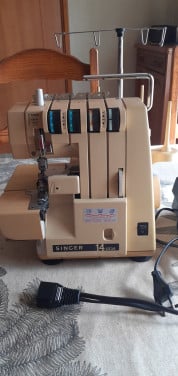 Overlock Singer 14u134