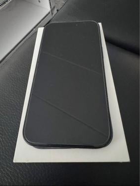 IPhone 15 Zwart - 128 GB