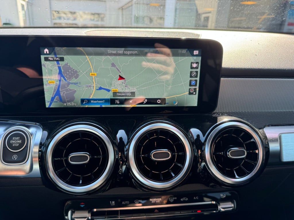Mercedes-Benz Glb 200 business solution