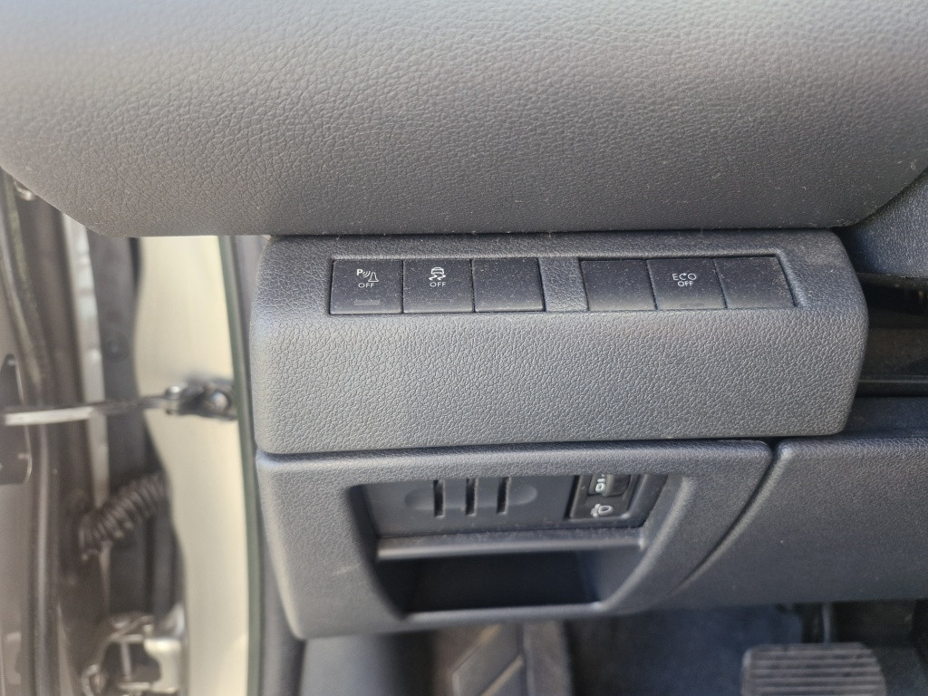 Peugeot 3008 1.6 e-hdi blue lease
