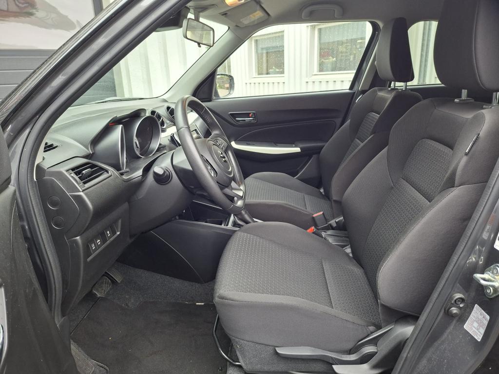 Suzuki Swift automaat stijl 1.2 / 8000 km!!