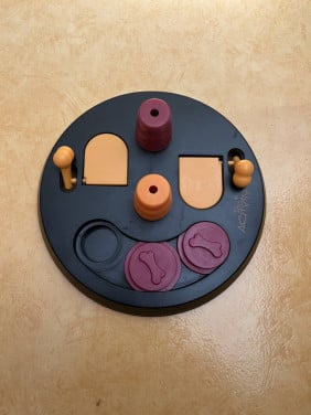 Voerpuzzel hond zwart