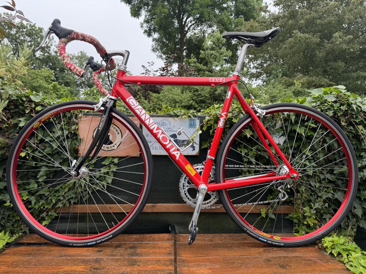 "RETRO" racefiets van het merk GIANNI MOTTA