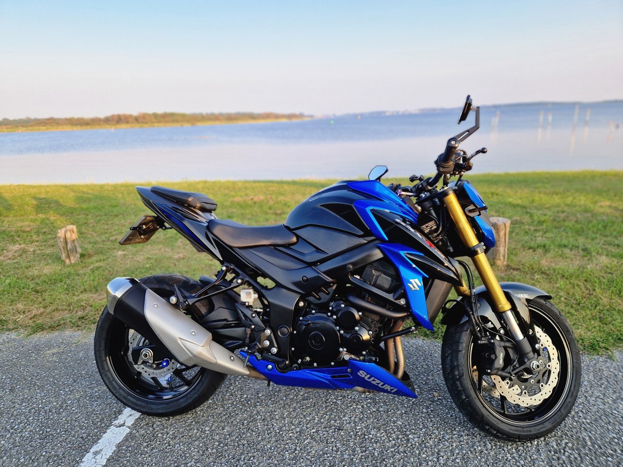 Suzuki gsx-s750