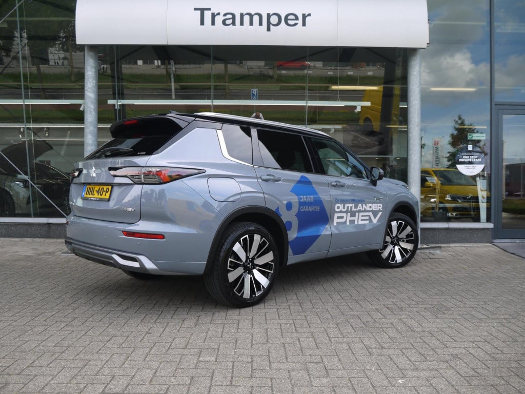 Mitsubishi Outlander 2.4 phev instyle+