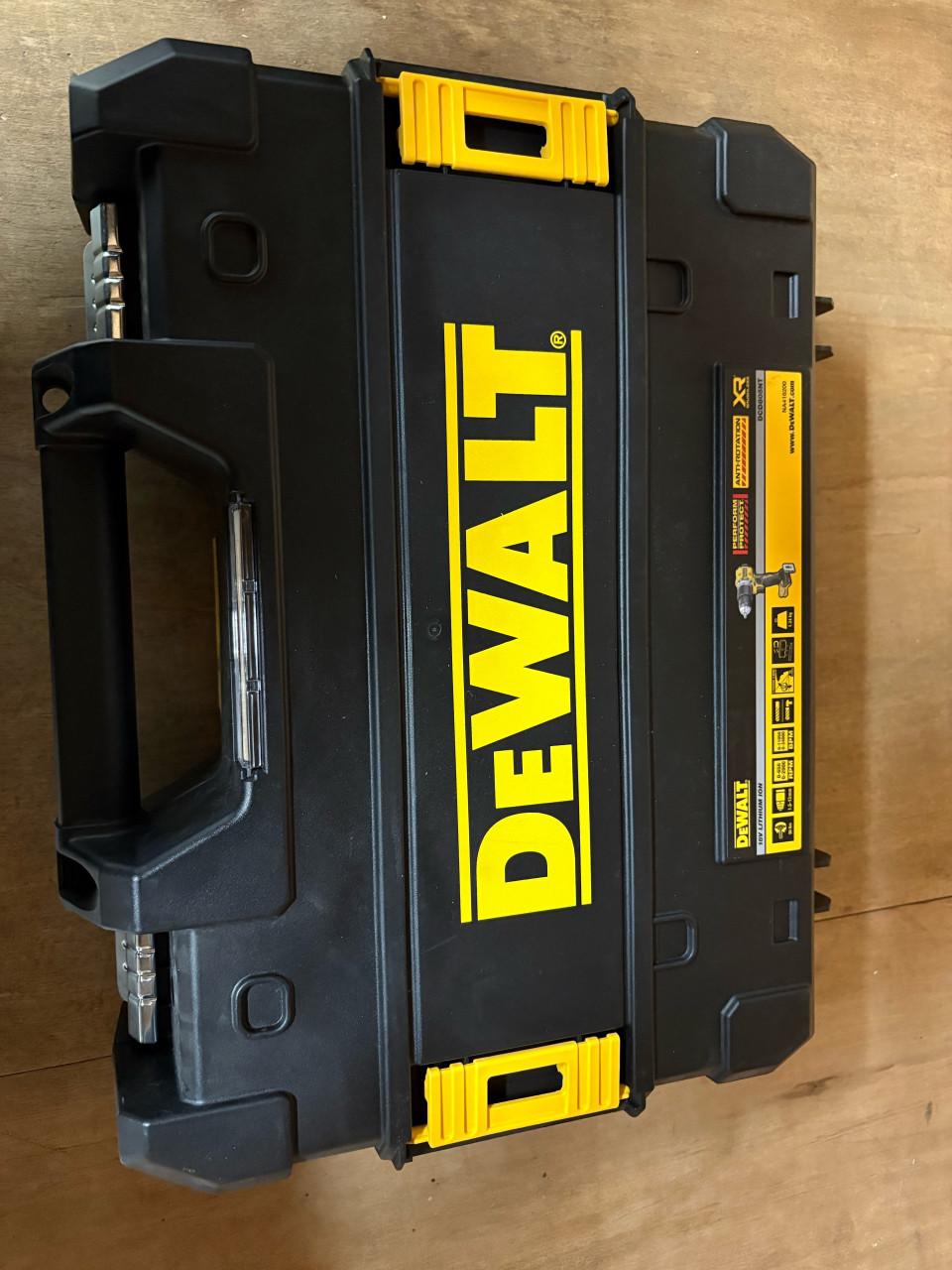 Dewalt DCD805NT 18v accu boormachine