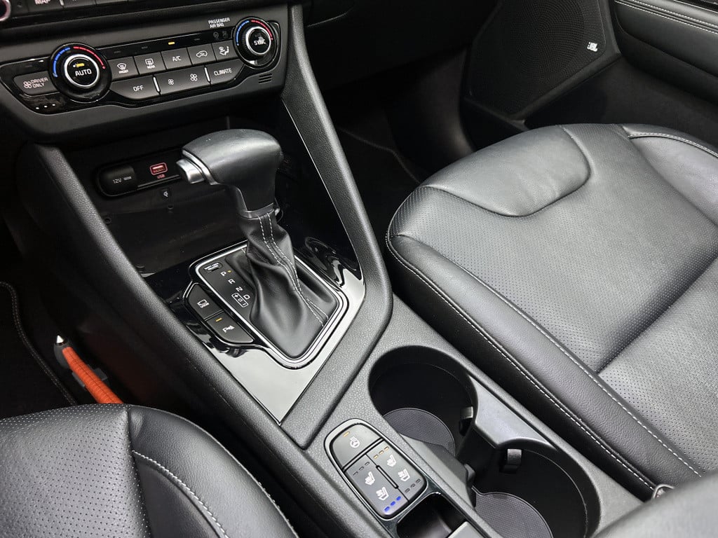 Kia Niro 1.6 gdi hybrid executiveline | leder | automaat | navigatie | sunr