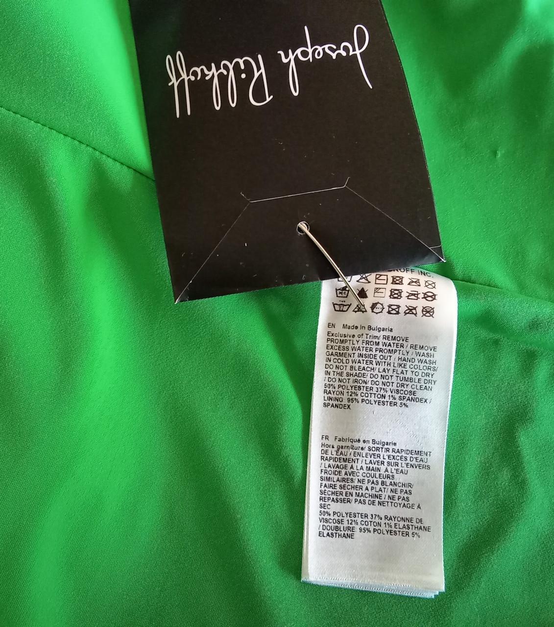 Nieuw prachtig groen jasje van Joseph Ribkoff  Maat 38