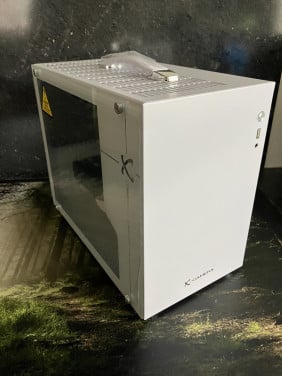 Compacte Gamepc (Ryzen 5 / 32GB / 500GB ssd / RX6600 / W11)