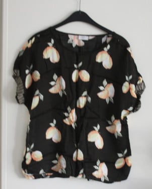 Zwart shirt met citroenen maat 42