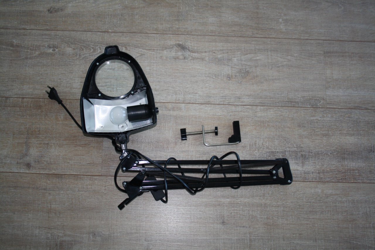 Tafel Loeplamp