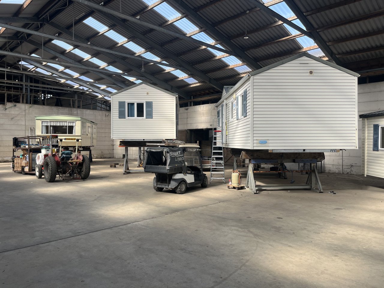 Gezocht: technieker voor het klaar maken van caravans/chalets voor verkoop