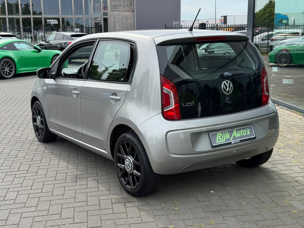 Volkswagen UP! 1.0 move up! bluemotion * cruise control * airco * pdc * 5 d