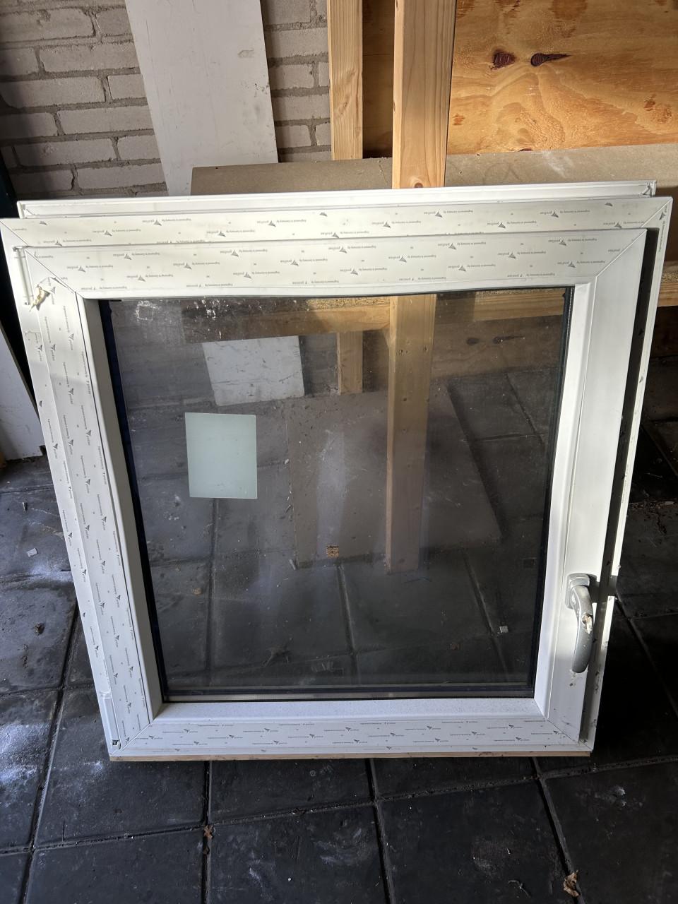 Nieuwe Kunststof kozijn