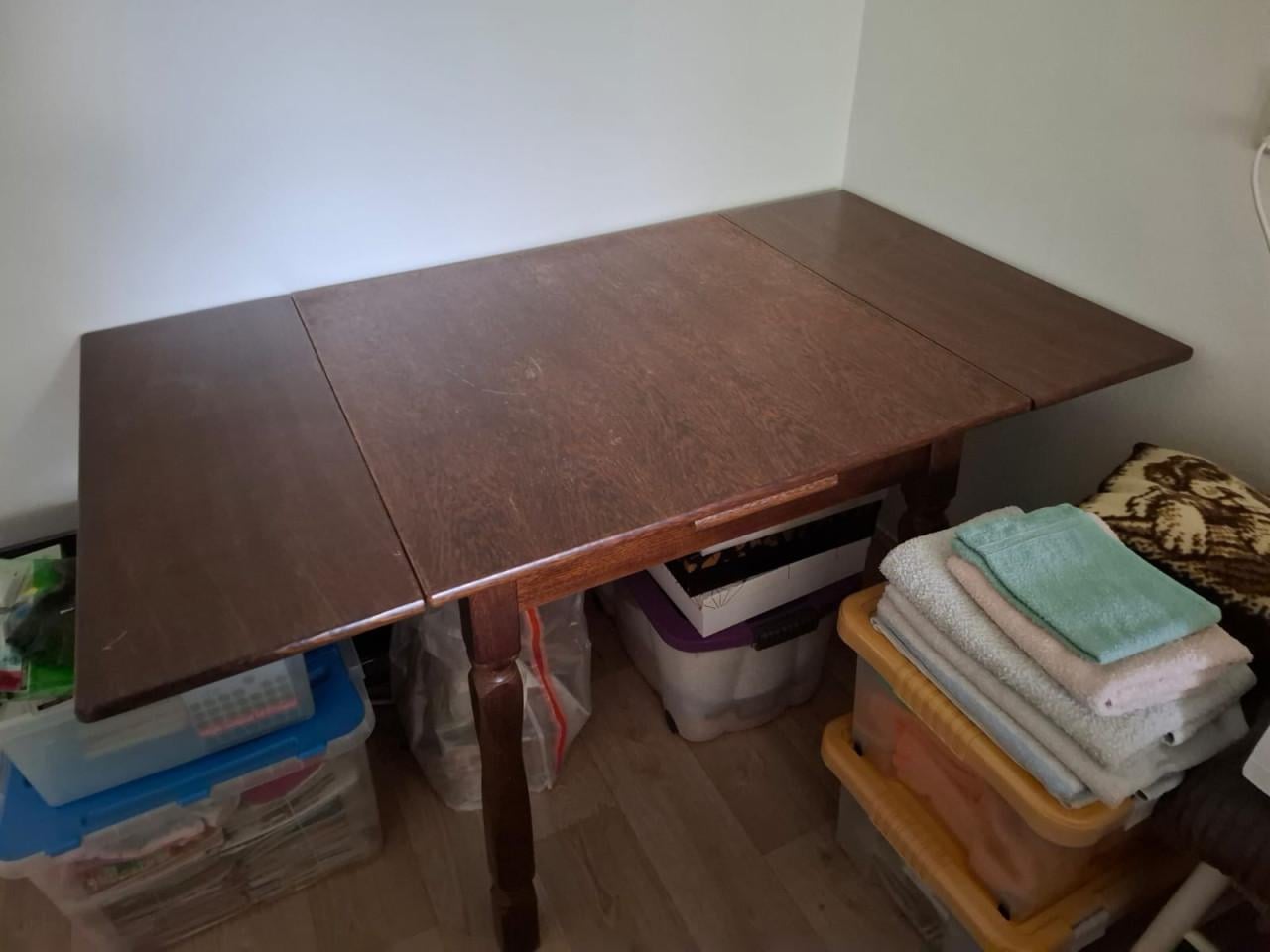 Uitklapbare eettafel