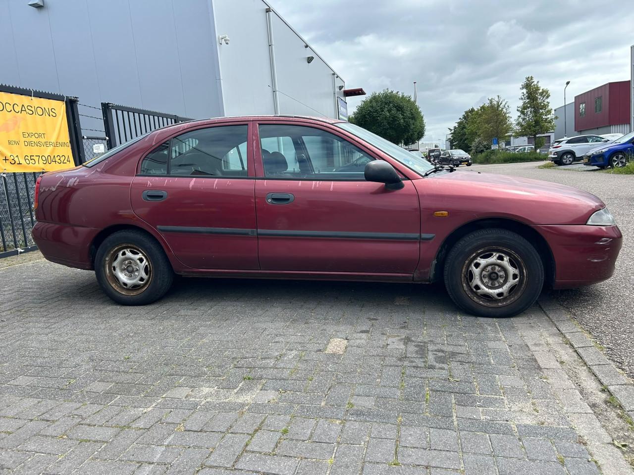 Mitsubishi Carisma 1.6 GL Ijskoude airco!/ BT/ Stuurbekrachtiging