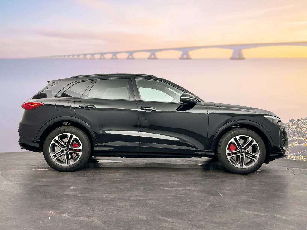 Audi Q5 s edition competition e-hybrid 270 kw / 367 pk suv