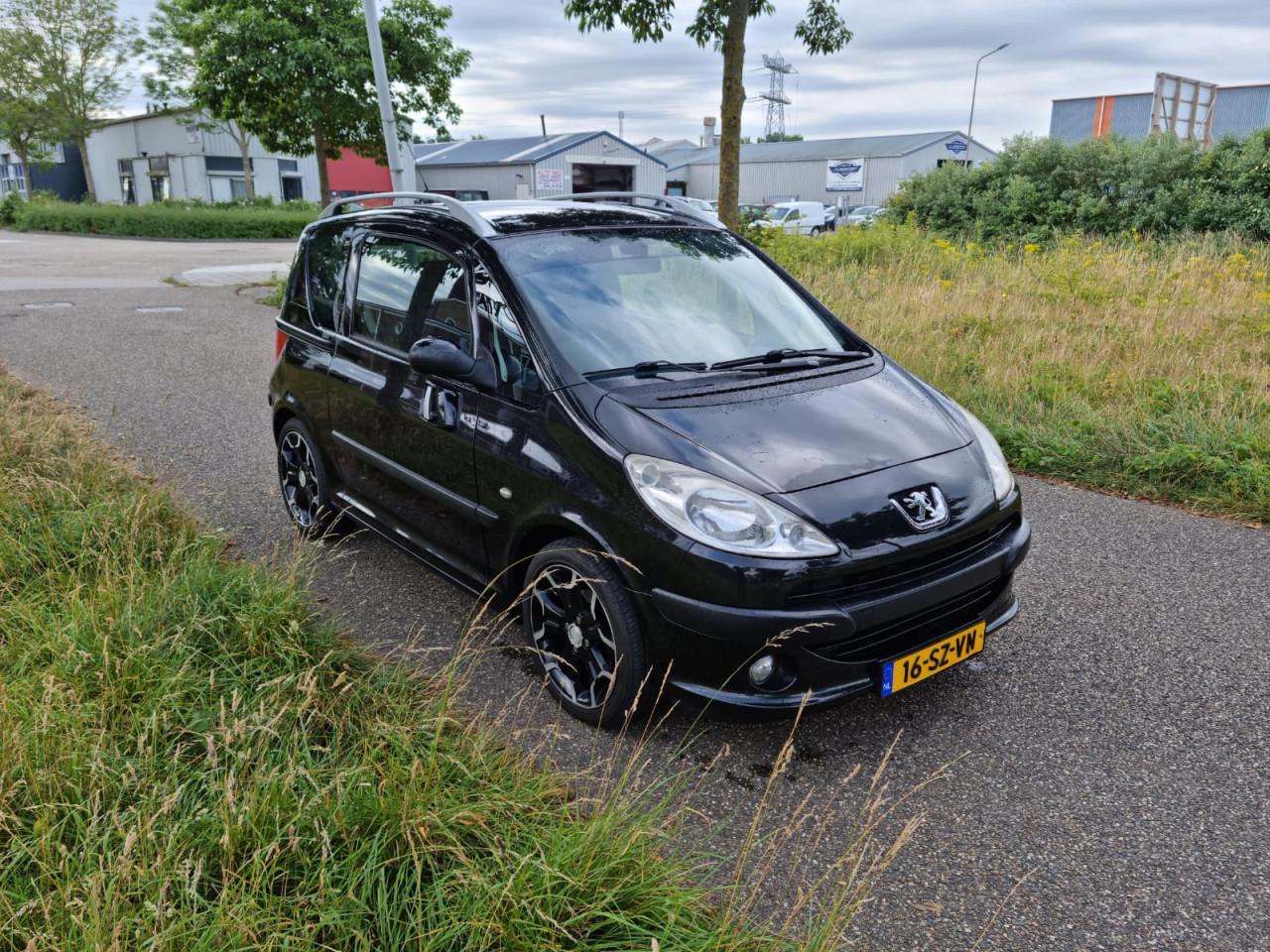 Peugeot 1007 1.4 sesam gentry