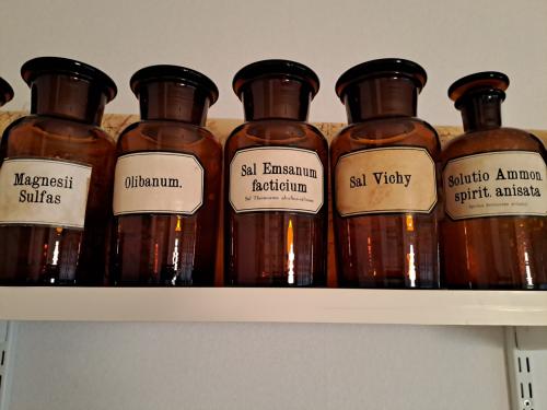 Apothekers standflessen  13 stuks