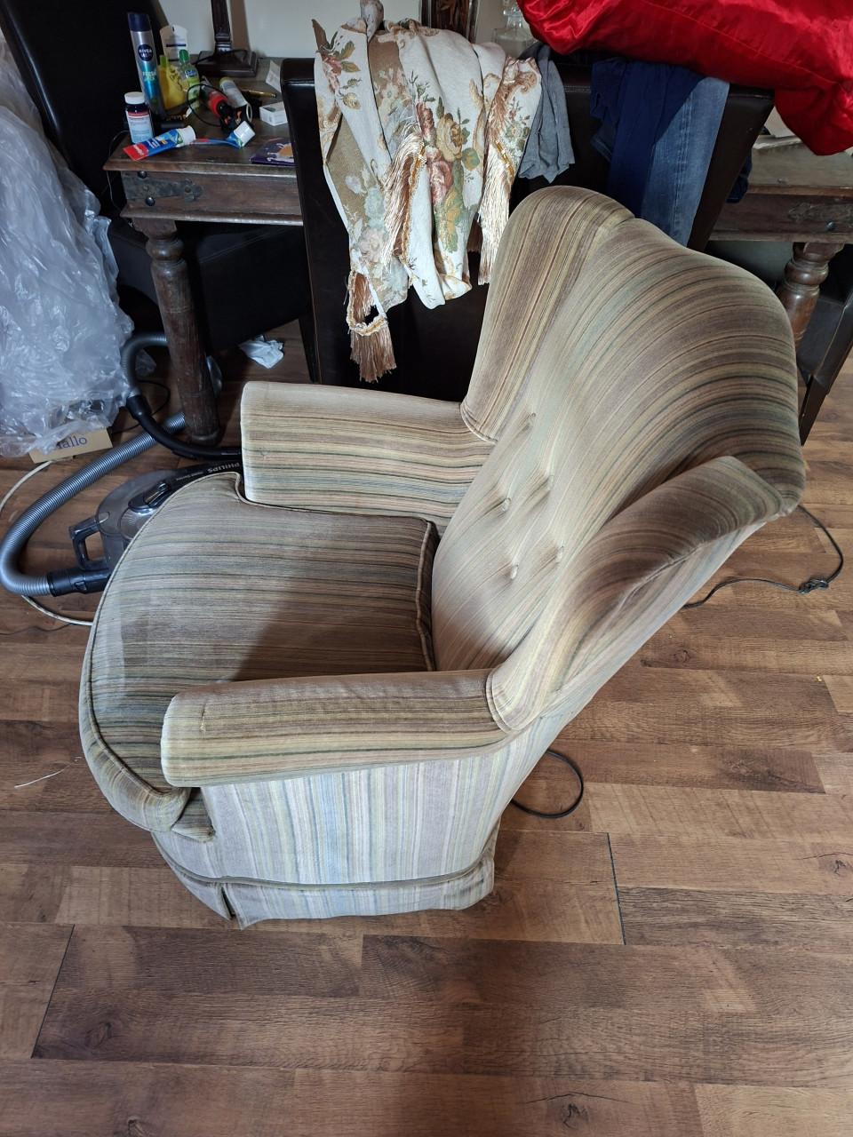 Meubel, leunstoel, bank,