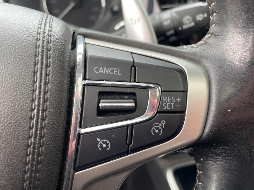 Mitsubishi Outlander 2.4 phev intense+