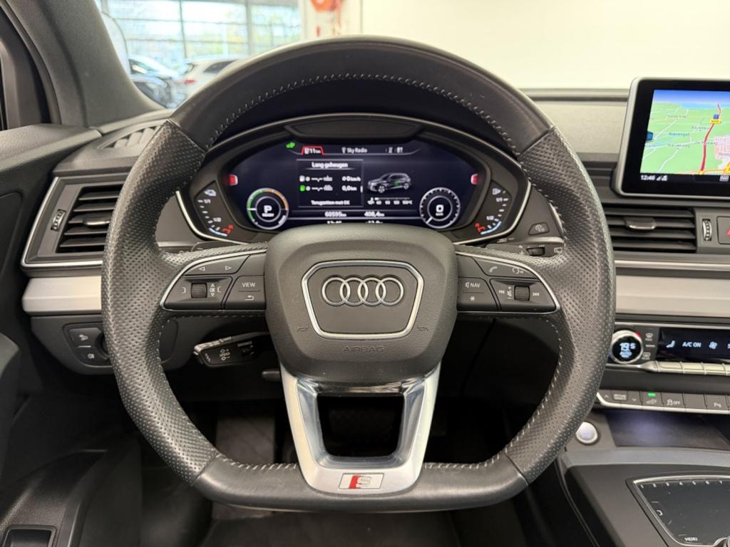 Audi Q5 50 tfsi e s edition | luchtvering | trekhaak | panoramadak |