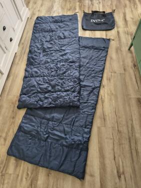Dubbele set slaapzakken van Intex, 2x slaapzak in hoes.