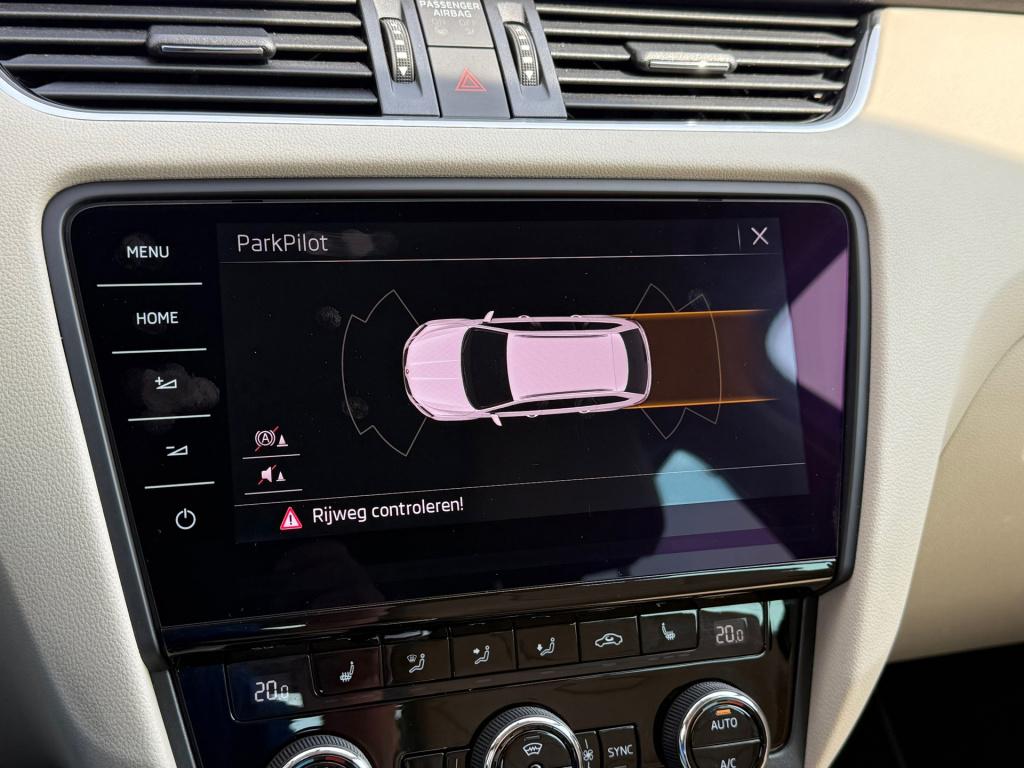 Skoda Octavia combi 1.4 tsi greentech style business