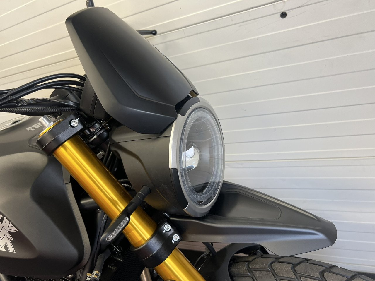 Moto Morini Seiemmezzo SCR 650 nu €7999,- all in!
