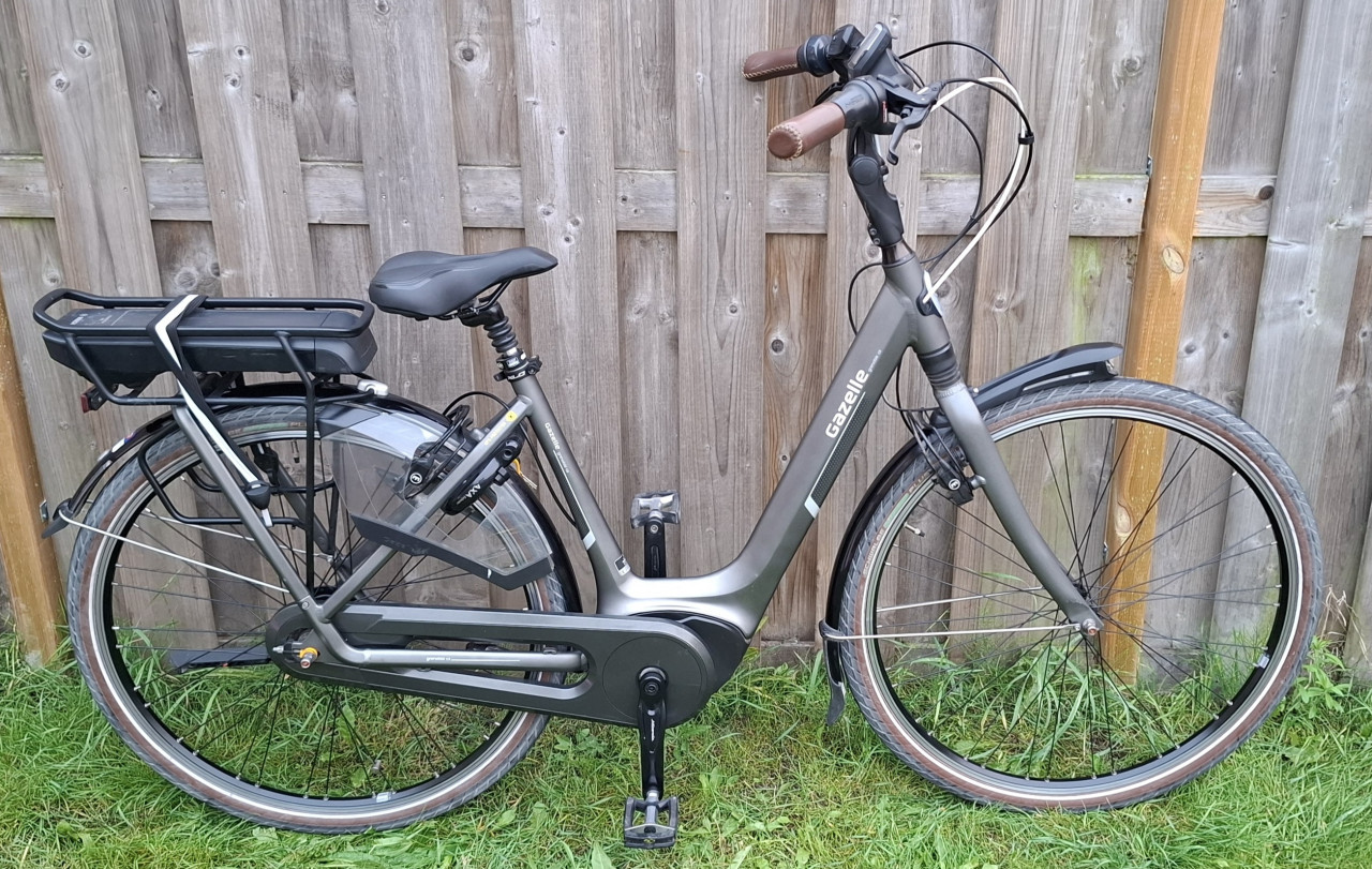 Gazelle Grenoble C8+ HMB elektrische fiets Bosch 400Wh