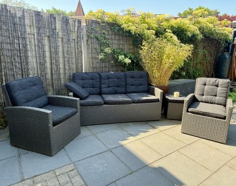 Tuinset loungeset antraciet | bank + 2 stoelen + tafel + 2 poefjes