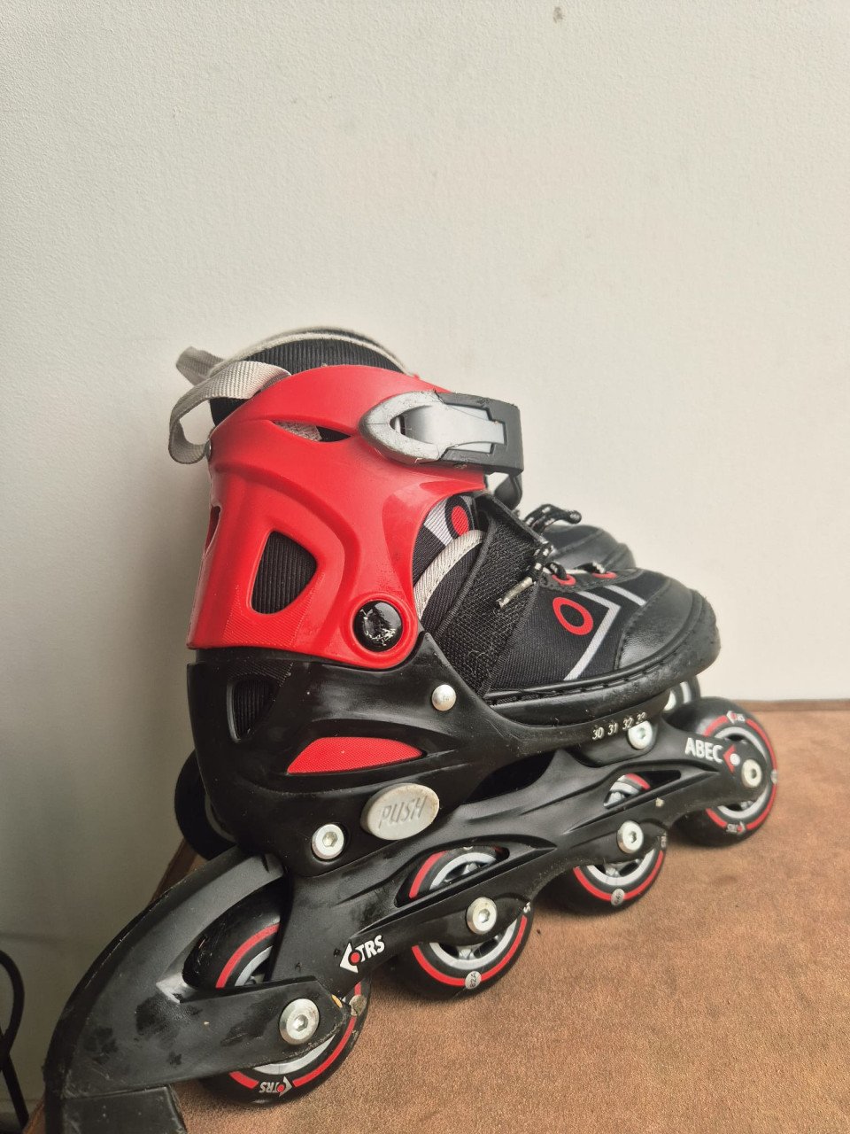 Skates