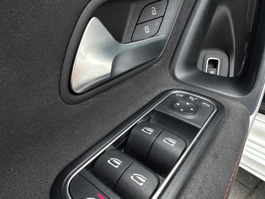 Mercedes-Benz A-Klasse 200 amg edition premium plus * camera * carplay * 18