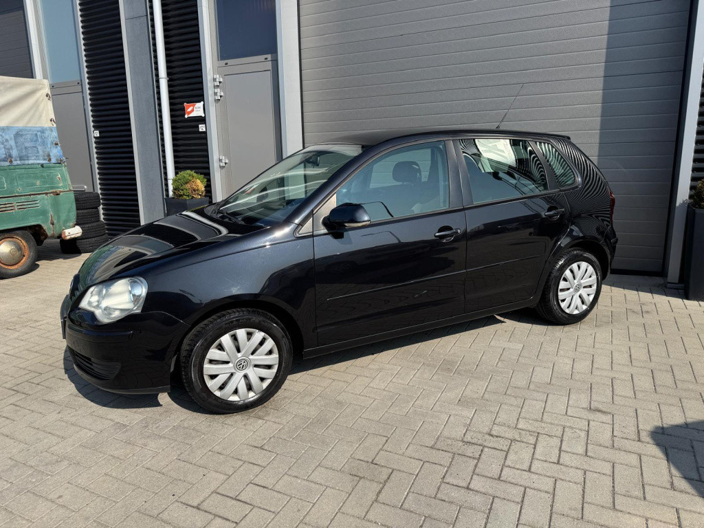 Volkswagen Polo 1.4-16v optive
